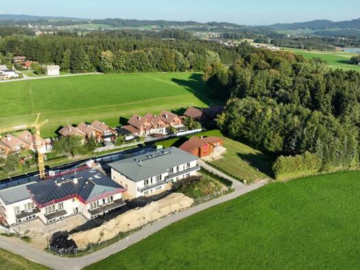 Wohnung zum Kauf - Erstbezug 431.000 € 3 Zimmer 75,9 m² 1. Geschoss Waldweg 8 Perwang am Grabensee 5166