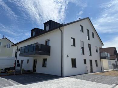 Wohnung zur Miete 1.220 € 3,5 Zimmer 86,9 m² Dachgeschoss, 2. Geschoss frei ab 01.06.2025 Ostendstraße 10 Hohenwart Hohenwart 86558