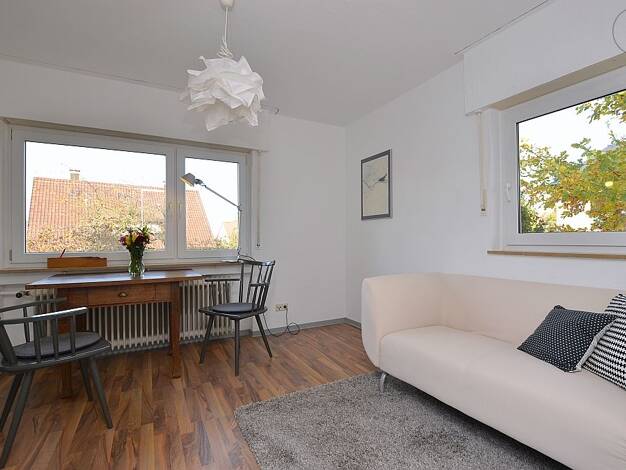 Wohnung zur Miete auf Zeit 990 € 1,5 Zimmer 31 m² frei ab 01.05.2026 Bad Cannstatt Stuttgart 70374