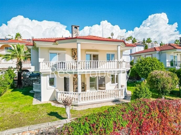 Villa zum Kauf provisionsfrei 511.500 € 5 Zimmer 310 m²<br/>Wohnfläche ab sofort<br/>Verfügbarkeit Konakli Alanya