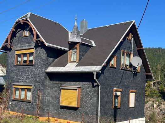 Haus zum Kauf 58.000 € 120 m² 1.063 m² Grundstück frei ab sofort Neuhaus am Rennweg 98724