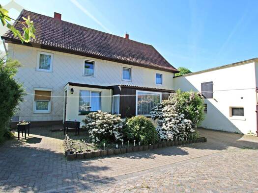 Einfamilienhaus zum Kauf 199.000 € 8 Zimmer 180 m² 875 m² Grundstück Lehndorf Braunschweig 38116