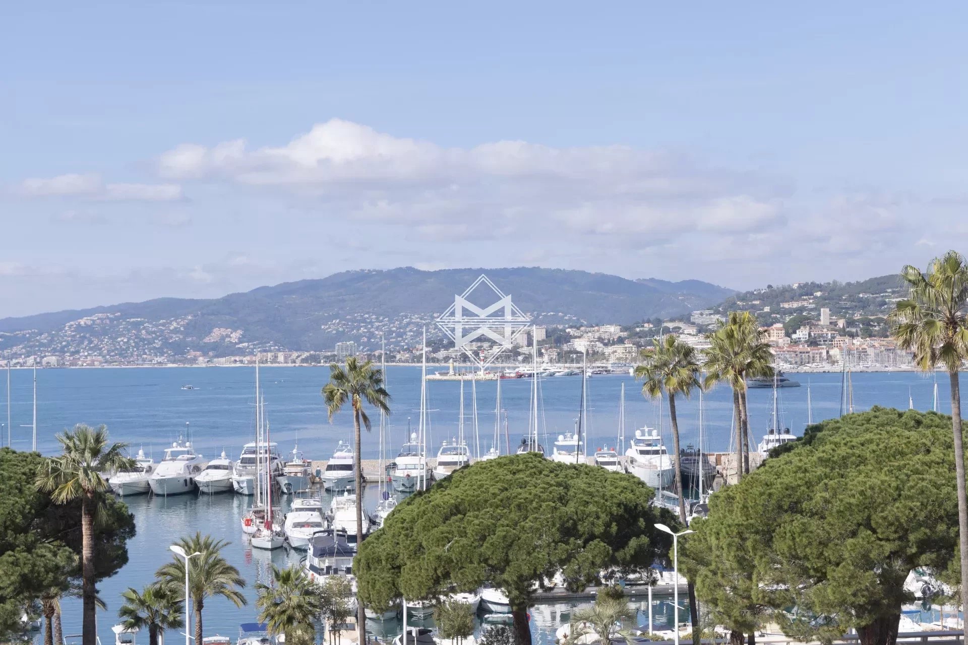 Studio zum Kauf provisionsfrei 1.450.000 € 3 Zimmer 66 m²<br/>Wohnfläche 4.<br/>Geschoss Le Vieux Port-Les Iles Cannes 06400