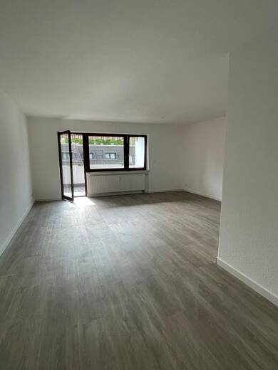 Wohnung zur Miete 1.250 € 3 Zimmer 100 m² Geschoss 2/3 frei ab sofort Sebaldsbrück Bremen 28309