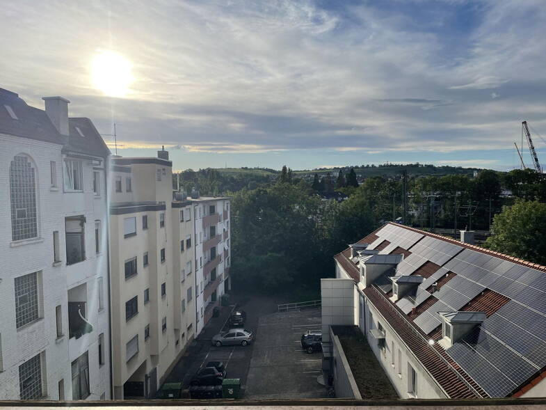 WG-Zimmer zur Miete Wohnen auf Zeit 560 € 20 m² 5. Geschoss frei ab 01.06.2025 Bad Cannstatt Stuttgart 70372