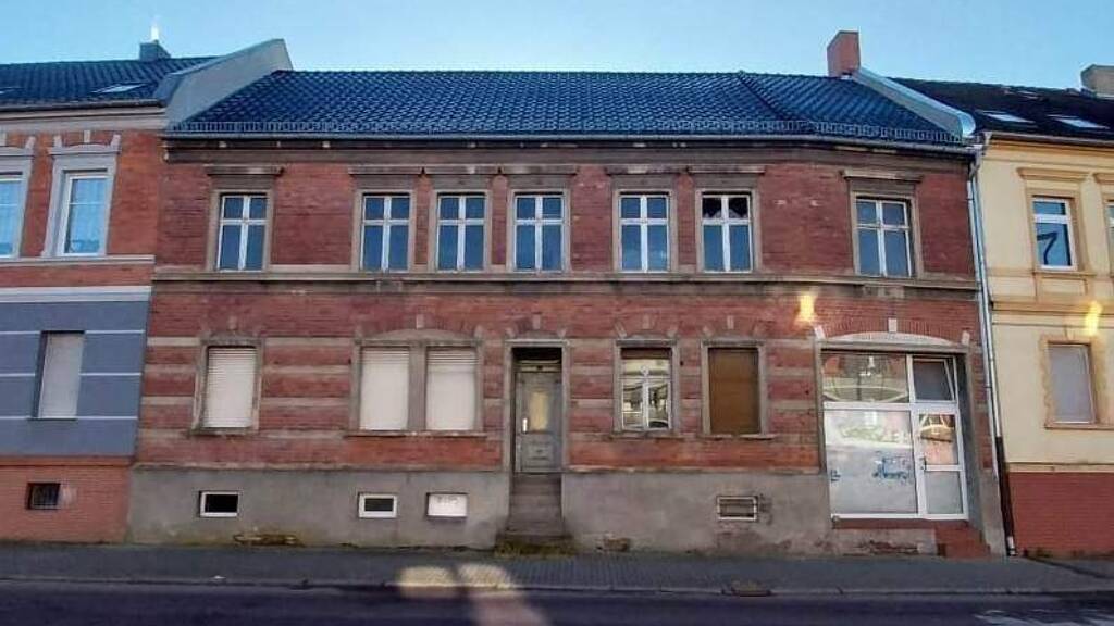 Mehrfamilienhaus zum Kauf 100.000 € 12 Zimmer 307 m² 406 m² Grundstück Burg Burg (bei Magdeburg) 39288
