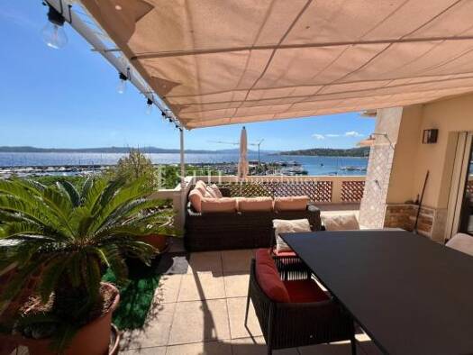 Wohnung zum Kauf 1.695.000 € 4 Zimmer 103 m² 4. Geschoss Hôtel de Ville 0 Ville-Les Saquedes-Le Bouillonnet Sainte-Maxime 83120