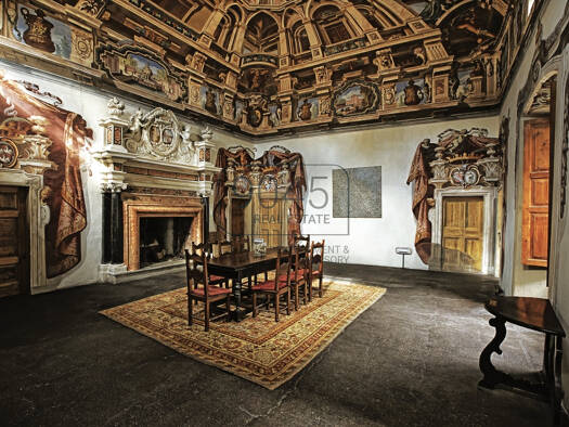 Haus zum Kauf 64 Zimmer 5.000 m² 5.500 m² Grundstück Tirano 23037