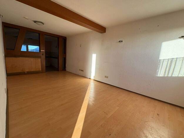 Haus zum Kauf 195.000 € 6 Zimmer 191,7 m² 1.369 m² Grundstück Echtrop Möhnesee 59519