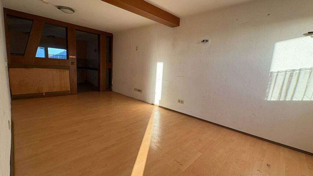 Haus zum Kauf 195.000 € 6 Zimmer 191,7 m² 1.369 m² Grundstück Echtrop Möhnesee 59519