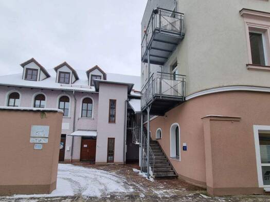 Praxis zur Miete provisionsfrei 1.700 € 6 Zimmer Amberg 92224