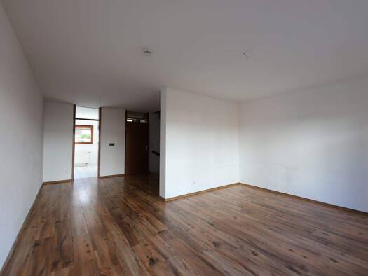 Reihenmittelhaus zum Kauf provisionsfrei 199.800 € 5 Zimmer 109,3 m² 114 m² Grundstück Großkugel Kabelsketal 06184