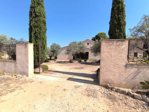 Bauernhaus zum Kauf 599.995 € 6 Zimmer 606 m² 141.300 m² Grundstück Villena 00000