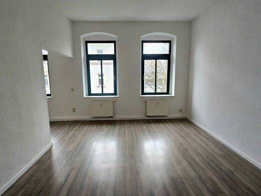 Wohnung zur Miete 615 € 4 Zimmer 94,6 m² frei ab sofort Jahnstraße 37 Lutherviertel Chemnitz 09126