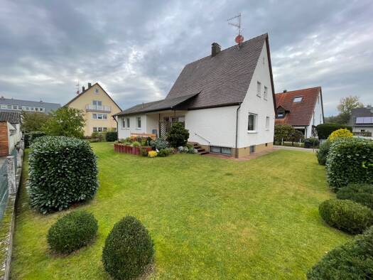 Wohnung zur Miete 1.280 € 3 Zimmer 90 m² Geschoss EG/2 frei ab sofort Förstergäßchen Fischbach Nürnberg 90475