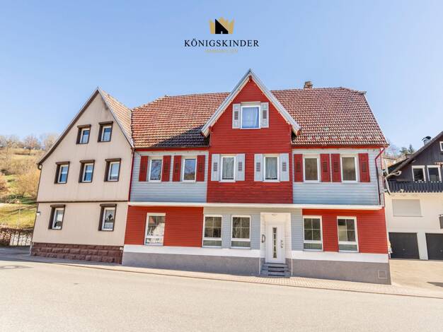 Mehrfamilienhaus zum Kauf 329.000 € 7,5 Zimmer 196 m² 170 m² Grundstück Berneck Altensteig 72213