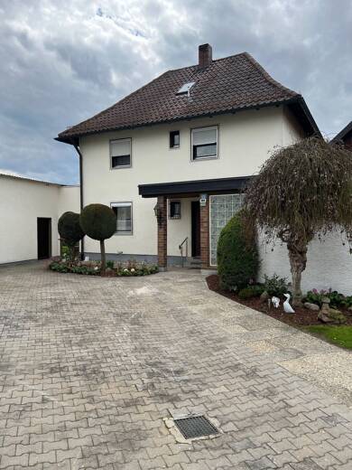 Haus zum Kauf 295.000 € 5 Zimmer 120 m² 746 m² Grundstück frei ab sofort Schirmitz 92718