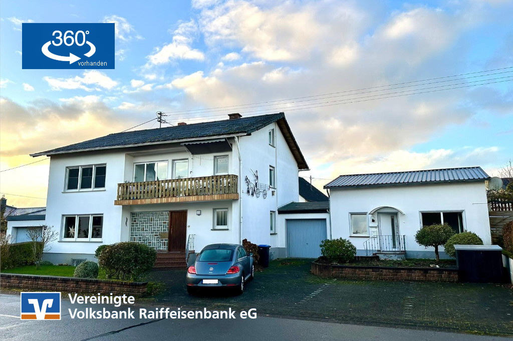 Mehrfamilienhaus zum Kauf 298.000 € 9 Zimmer 300 m²<br/>Wohnfläche 632 m²<br/>Grundstück Landscheid Landscheid 54526