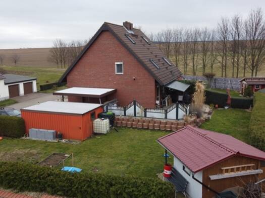 Doppelhaushälfte zum Kauf 225.000 € 4 Zimmer 110 m² 498 m² Grundstück Radisleben Ballenstedt 06493