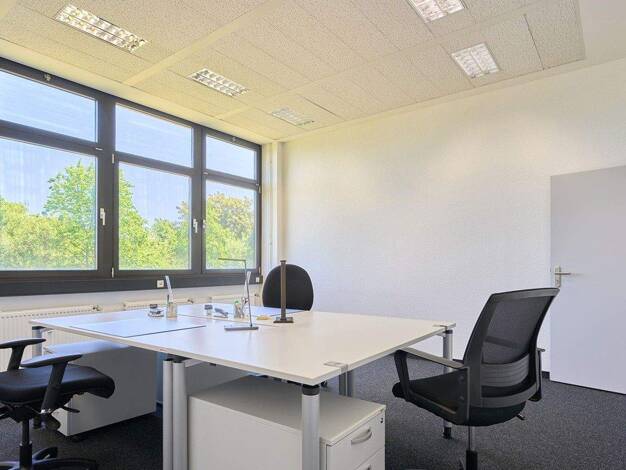 Bürofläche zur Miete 390 € 22,3 m² Bürofläche Carl-Legien-Str. 15 Bieber Offenbach 63073