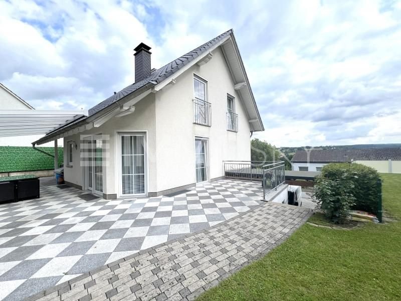 Einfamilienhaus zum Kauf 429.000 € 5 Zimmer 144 m²<br/>Wohnfläche 1.012 m²<br/>Grundstück 01.10.2024<br/>Verfügbarkeit Allagen Warstein 59581