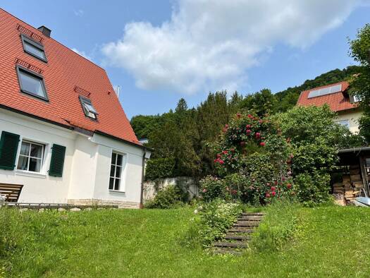 Mehrfamilienhaus zur Miete 1.500 € 7,5 Zimmer 150 m² 600 m² Grundstück frei ab sofort Hohenstadt Pommelsbrunn 91224