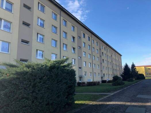 Wohnung zur Miete 395 € 3 Zimmer 63,7 m² 3. Geschoss Am Schacht 9 Großenhain 01558