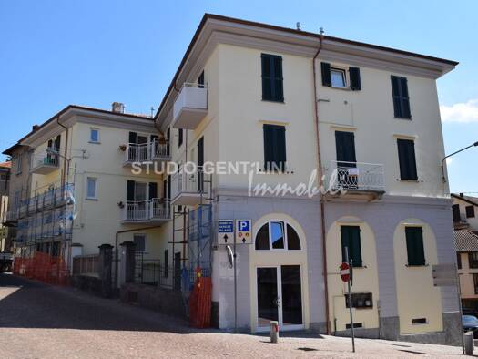 Wohnung zum Kauf 700 € 3 Zimmer 60 m² Piazza San Francesco 31 Luino