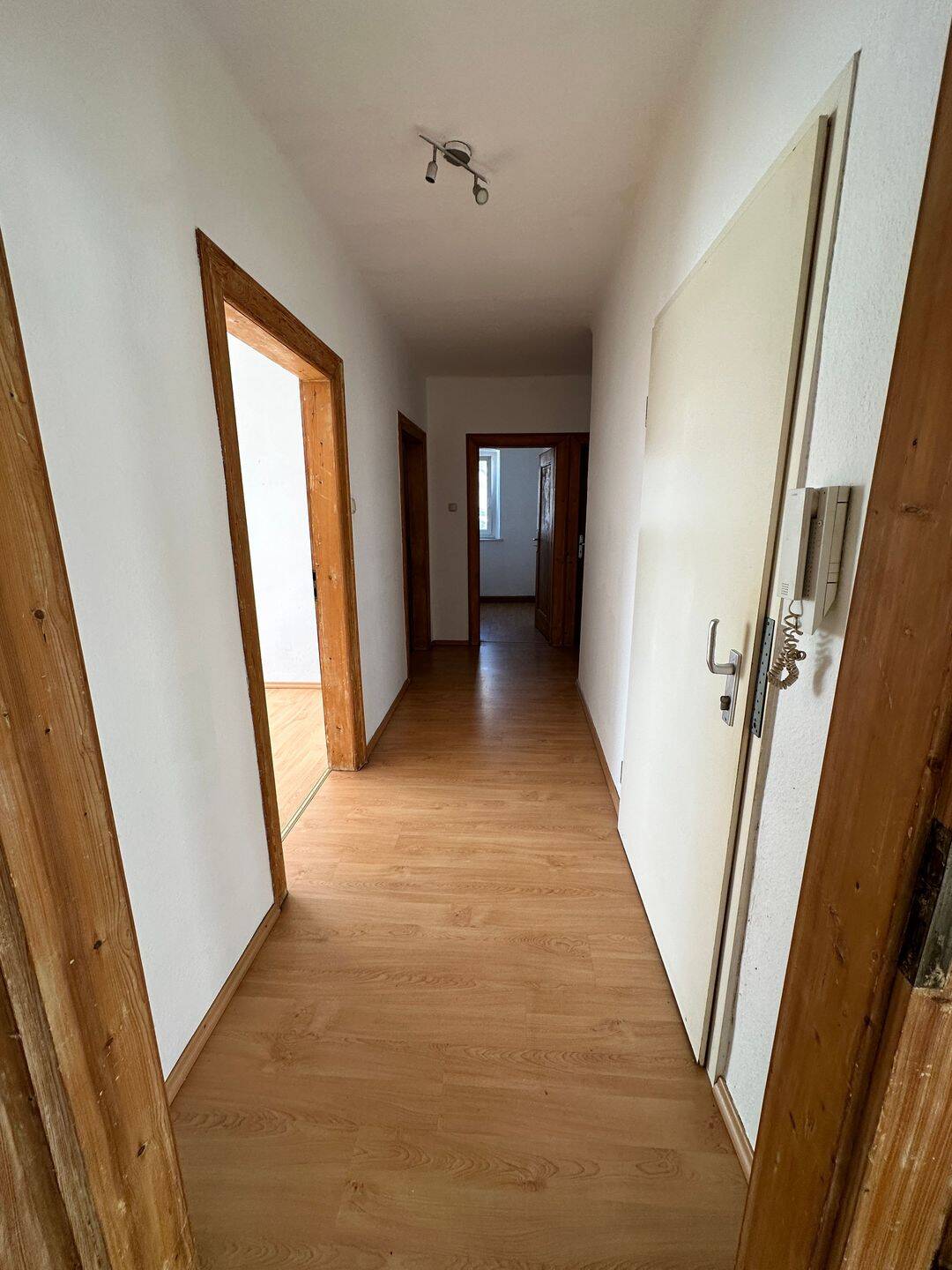 Immobilie in Gerolzhofen - Solides 3-Familienhaus am Stadtrand - Bild 3