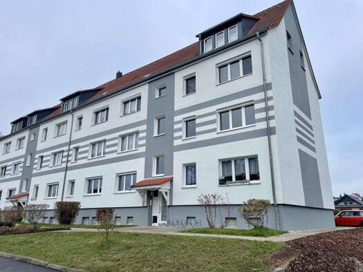 Wohnung zum Kauf 70.000 € 3 Zimmer 60 m² Pegau 04523
