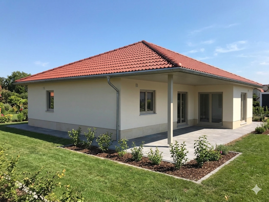 Bungalow zum Kauf provisionsfrei 550.000 € 4 Zimmer 102 m² 757 m² Grundstück Limbach Wilsdruff 01723