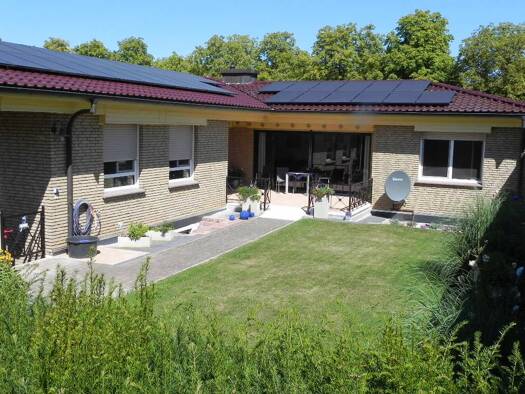 Einfamilienhaus zum Kauf provisionsfrei 428.000 € 5 Zimmer 146 m² 434 m² Grundstück Höxter 37671