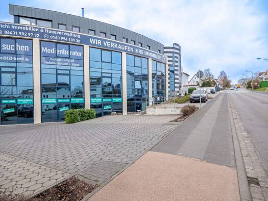 Praxisfläche zur Miete provisionsfrei 9,93 € 7 Zimmer 120,9 m² Bürofläche Offheimer Weg 33 Limburg 65549