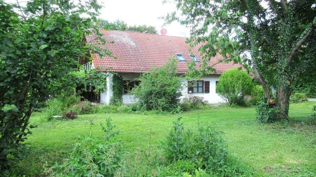 Einfamilienhaus zur Miete 2.500 € 8 Zimmer 240 m² 650 m² Grundstück Langenbach 85416