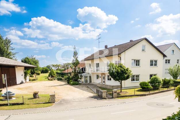 Einfamilienhaus zum Kauf 879.000 € 8 Zimmer 246,3 m² 6.282 m² Grundstück Straubing 94315