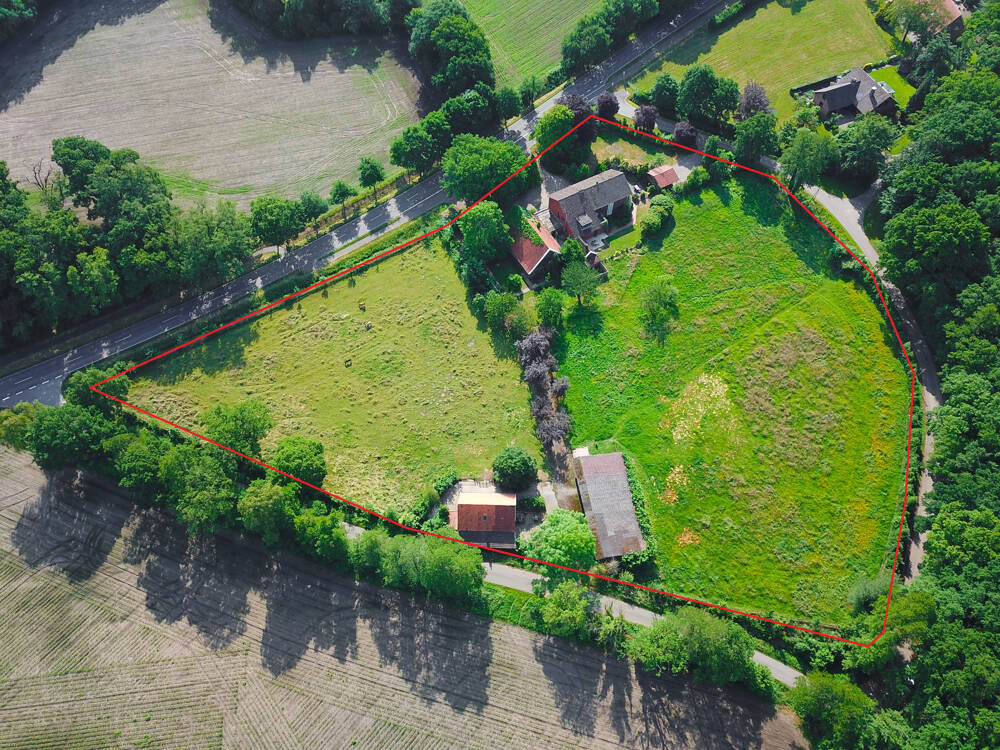 Großes Wohnhaus mit 4 Nebengebäuden auf ca. 1,75 ha in Nordhorn - Bimolten