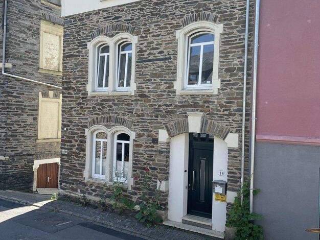 Einfamilienhaus zum Kauf provisionsfrei 265.000 € 5 Zimmer 140 m² 200 m² Grundstück Kirchstraße 28 Traben Traben-Trarbach 56841