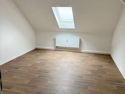 Wohnung zur Miete 350 € 2 Zimmer 59 m² Erich-Mäder-Straße 8 Altenburg 04600