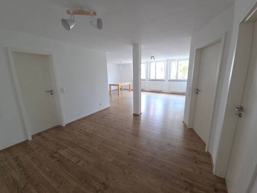 Wohnung zur Miete 1.180 € 4 Zimmer 91,1 m² Geschoss 1/3 frei ab sofort Hauptstraße 18 Besigheim 74354