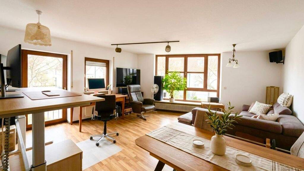 Wohnung zum Kauf 140.000 € 2 Zimmer 56 m² 1. Geschoss frei ab sofort Korntal Korntal-Münchingen 70825