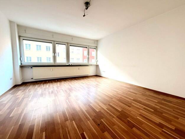 Wohnung zur Miete 698 € 2 Zimmer 59 m² 1. Geschoss frei ab sofort Anne Frank Straße 45 Lichtenhof Nürnberg 90459