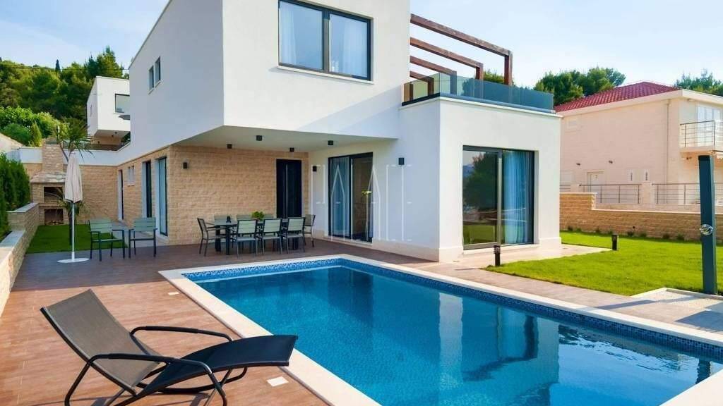 Haus zum Kauf 1.800.000 € 7 Zimmer 350 m² Okrug