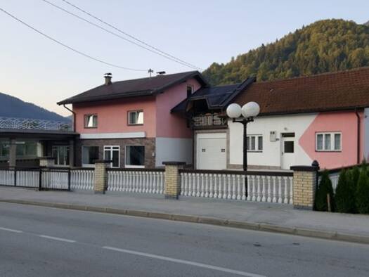 Einfamilienhaus zum Kauf 90.000 € 10 Zimmer 240 m² 950 m² Grundstück Fonica 71270