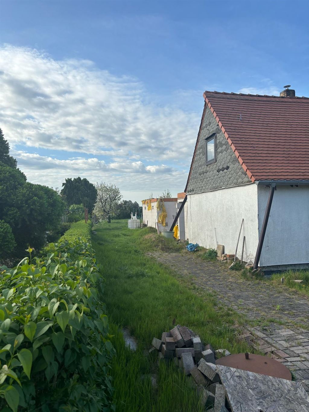 Haus zum Kauf 120.000 € 4 Zimmer 130 m²<br/>Wohnfläche Knautkleeberg-Knauthain Leipzig 04249