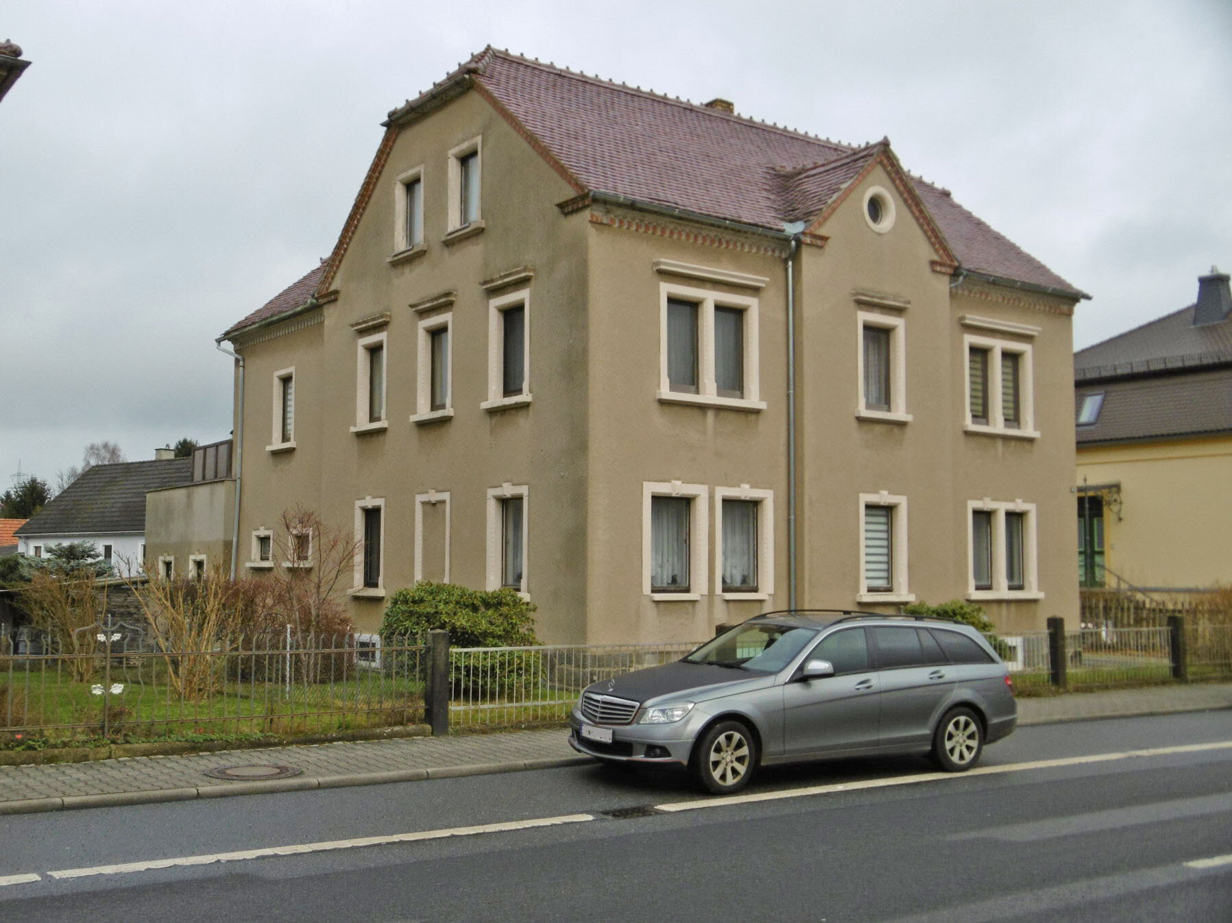 Haus zum Kauf 156.000 € 8 Zimmer 190 m²<br/>Wohnfläche 1.050 m²<br/>Grundstück Neukirch/Lausitz 01904