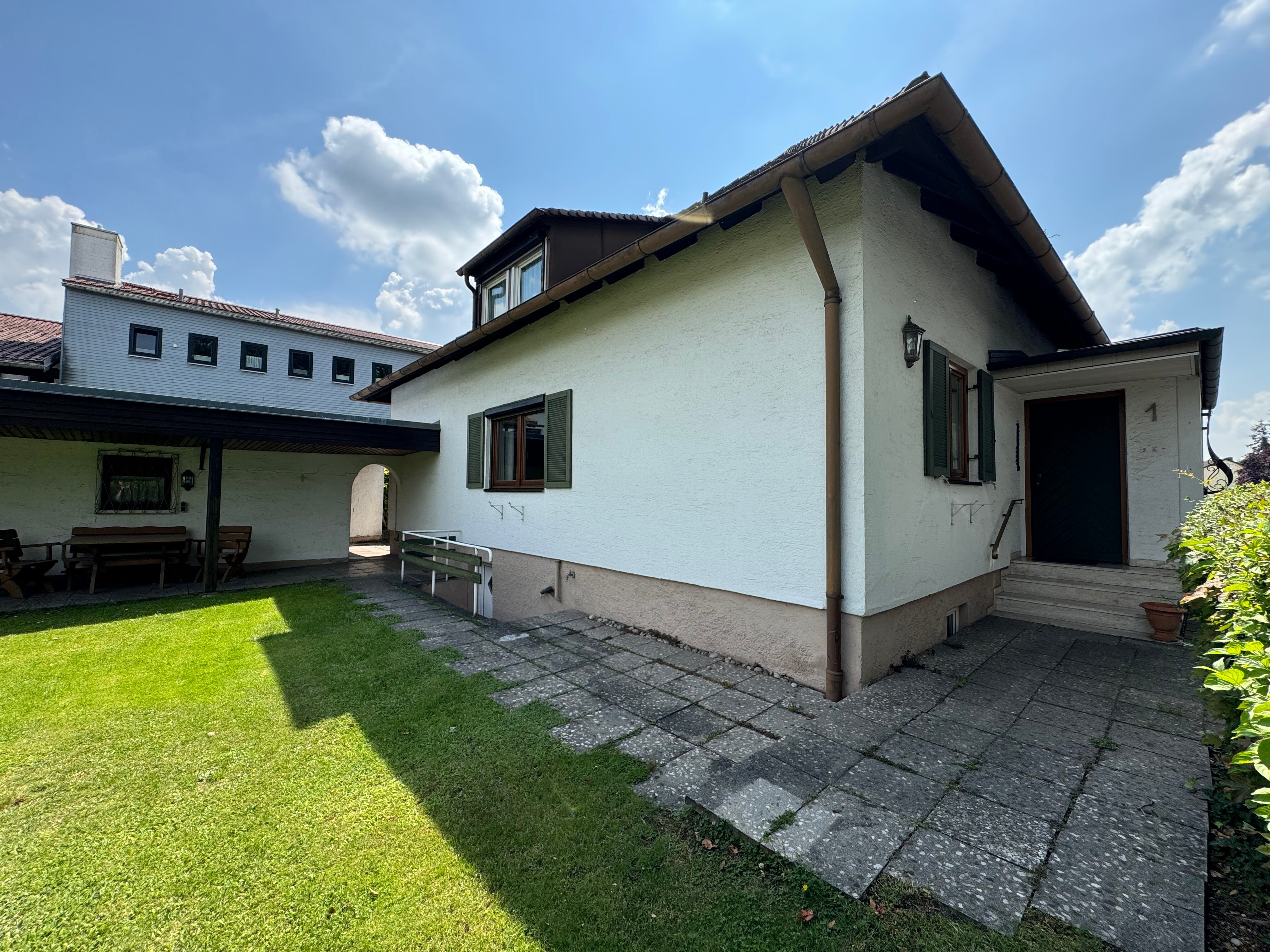 Einfamilienhaus zum Kauf 749.000 € 5 Zimmer 105 m²<br/>Wohnfläche 375 m²<br/>Grundstück Dachau Dachau 85221