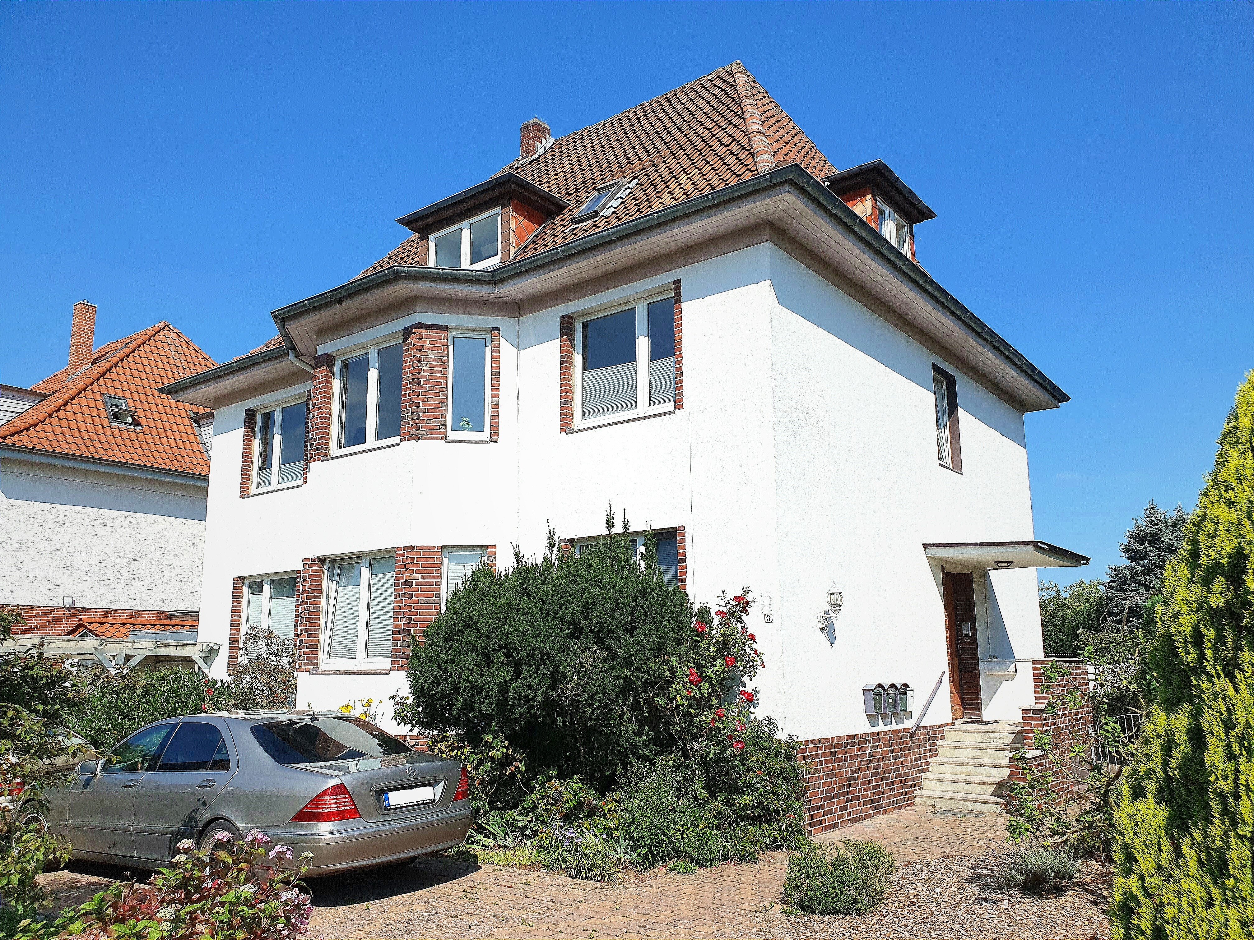 Haus zum Kauf 799.000 € 11,5 Zimmer 257 m²<br/>Wohnfläche 1.050 m²<br/>Grundstück Hemmingen - Westerfeld Hemmingen 30966