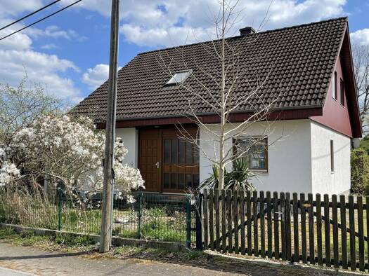 Einfamilienhaus zum Kauf 379.000 € 4 Zimmer 125,3 m² 959 m² Grundstück frei ab sofort Liegau-Augustusbad Radeberg 01454