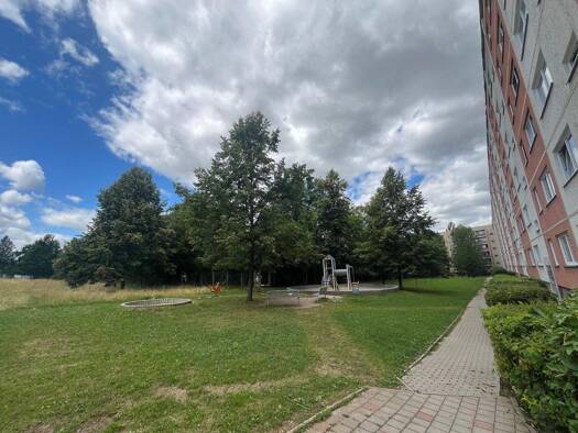 Wohnung zur Miete 499 € 4 Zimmer 85 m² 5. Geschoss frei ab sofort Dortmunder Straße 20 Neuplanitz Zwickau 08062