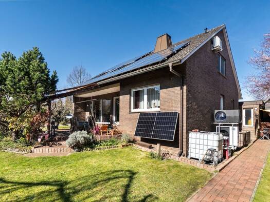 Einfamilienhaus zum Kauf 6 Zimmer 175 m² 702 m² Grundstück frei ab 01.07.2026 Gohfeld Löhne 32584